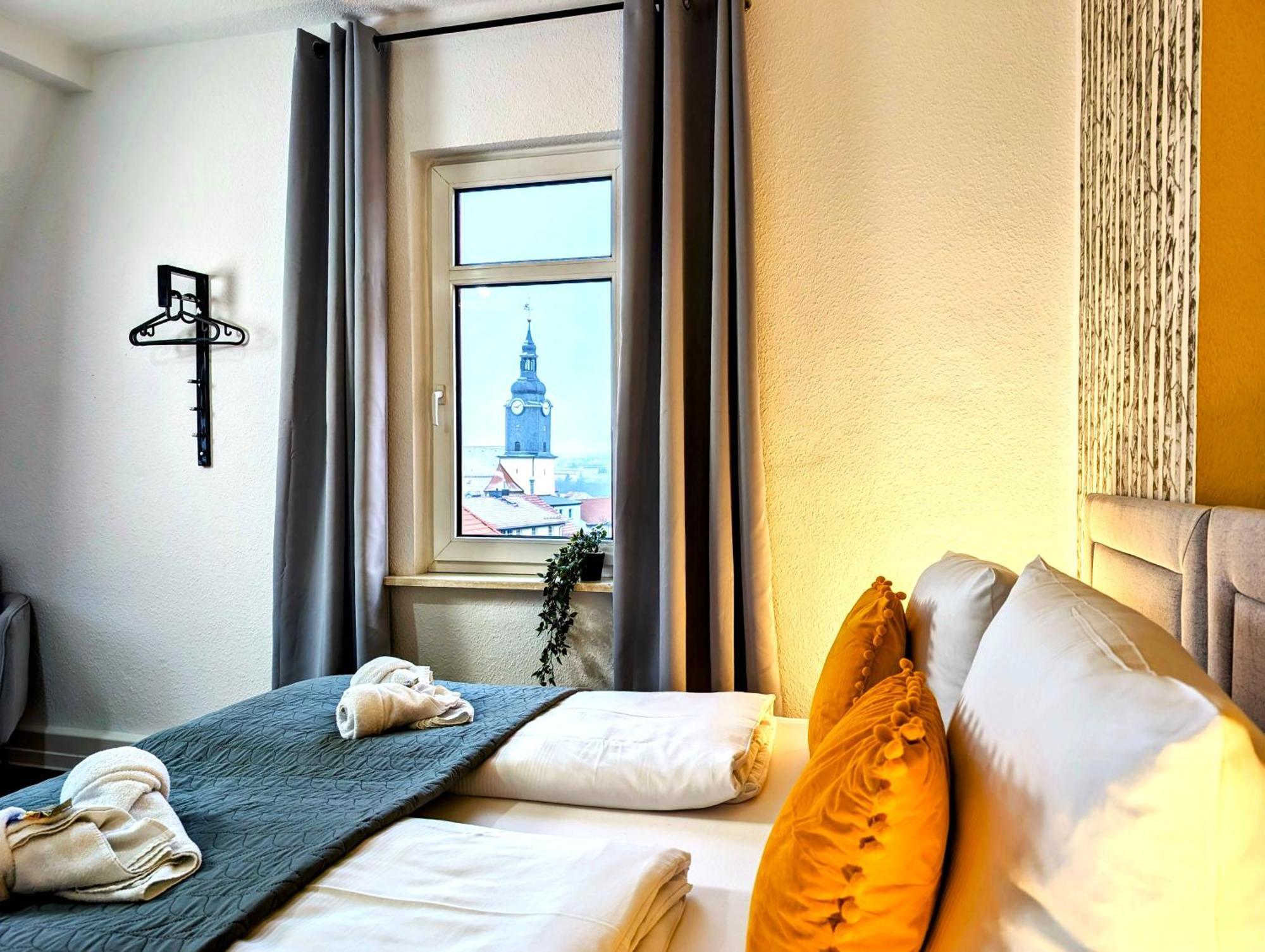 Bohnapartments - Topfmarkt Xxl Suiten - Neu In Top Zentrumslage, Vollausstattung, Wlan, Parkplaetze イルメナウ エクステリア 写真
