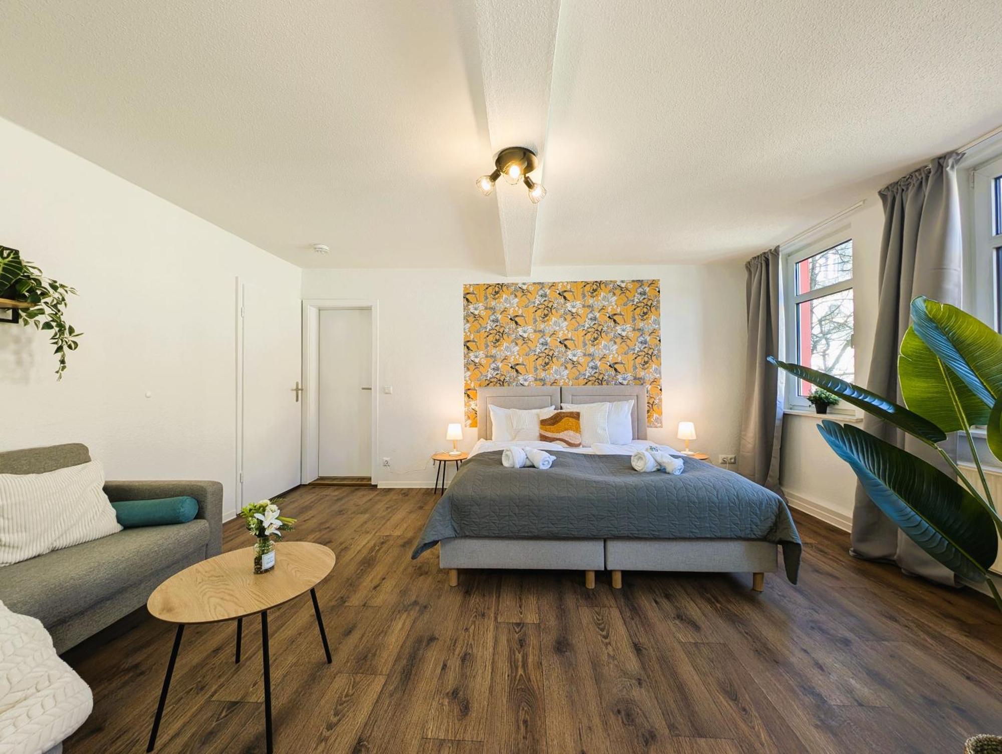 Bohnapartments - Topfmarkt Xxl Suiten - Neu In Top Zentrumslage, Vollausstattung, Wlan, Parkplaetze イルメナウ エクステリア 写真